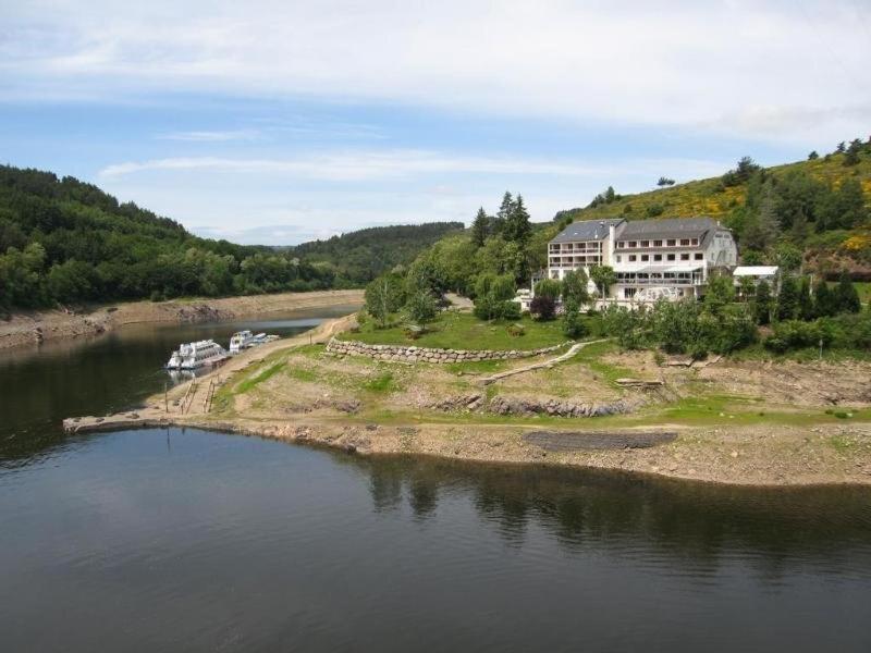 Garabit Hotel Anglards de Saint Flour Exterior foto