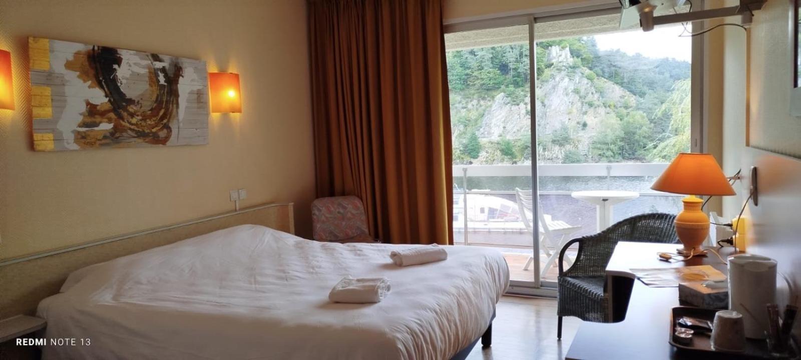 Garabit Hotel Anglards de Saint Flour Exterior foto